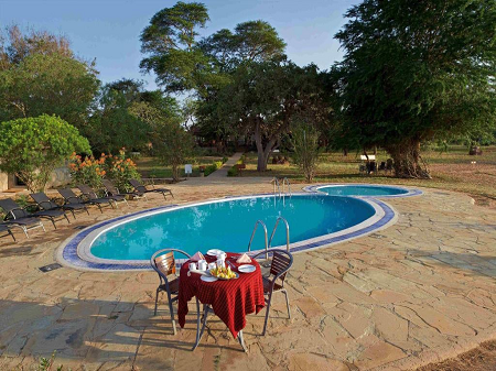 luxury safari